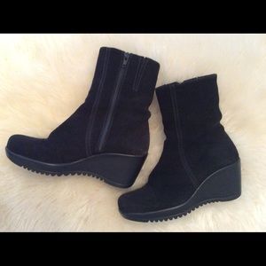 Ankle booties